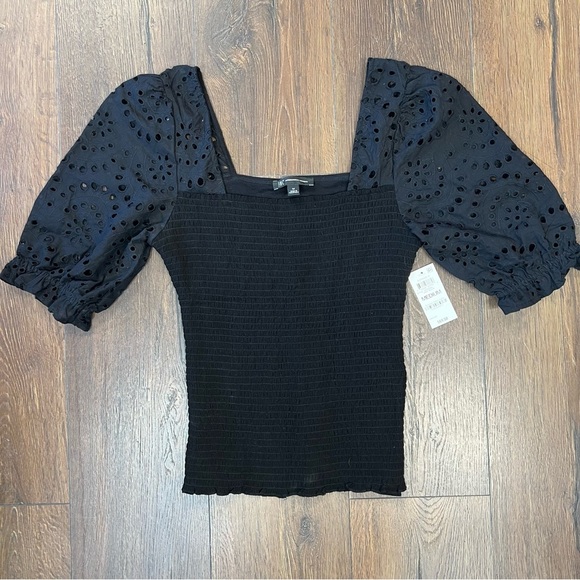 🆕 international concepts, black eyelet top SZ MED - Picture 1 of 5